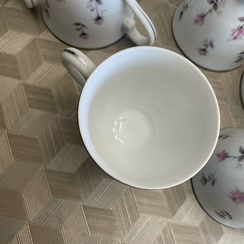 Harmony House Fine China Coffee Set - Picture 4 of 16